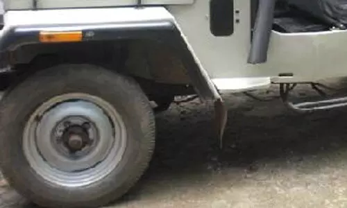 ജീ​പ്പ് നി​യ​ന്ത്ര​ണം​വി​ട്ട് മ​റി​ഞ്ഞ് എ​ട്ടു​പേ​ര്‍ക്ക് പരിക്ക്