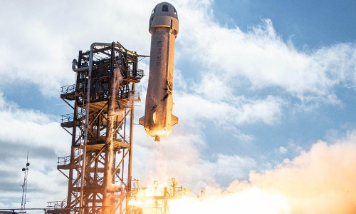 ബഹിരാകാശത്ത്​ വ്യവസായം വളരും; ആമസോൺ മുതലാളി ബെസോസും സംഘവും ഇന്ന്​ കുതിക്കുന്നു