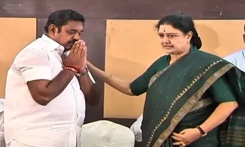 ശശികലയും എടപ്പാടിയും ഒരേസമയം അപ്പോളോ ആശുപത്രിയിൽ