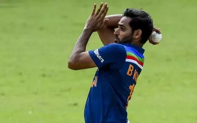 അഞ്ച്​ വർഷത്തിന്​ ശേഷം അന്താരാഷ്​ട്ര ക്രിക്കറ്റിൽ നോ ബോളെറിഞ്ഞ്​ ഭുവനേശ്വർ കുമാർ