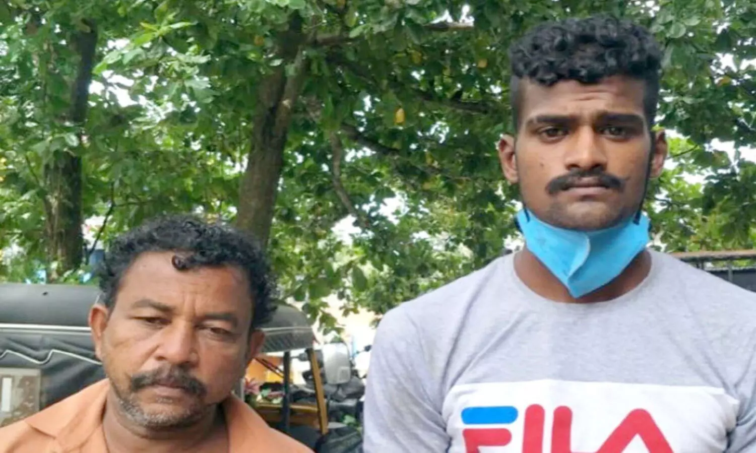 തെ​രു​വ് വി​ള​ക്കു​ക​ളി​ൽ​നി​ന്ന്​ ബാ​റ്റ​റി മോ​ഷ​ണം: ര​ണ്ടു​പേ​ർ അ​റ​സ്​​റ്റി​ൽ