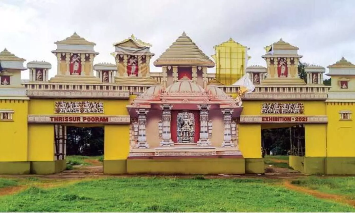 പൂരം പ്രദർശനം:​ ചെലവായ ലക്ഷങ്ങൾ കൊടുത്തില്ല; കരാറുകാർ ദുരിതത്തിൽ