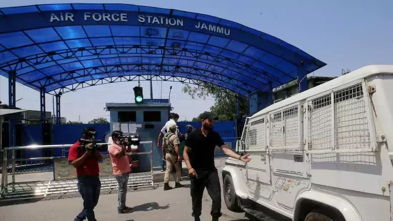 ജമ്മുകശ്​മീർ എയർഫോഴ്​സ്​ സ്​റ്റേഷന്​ സമീപം വീണ്ടും ഡ്രോൺ