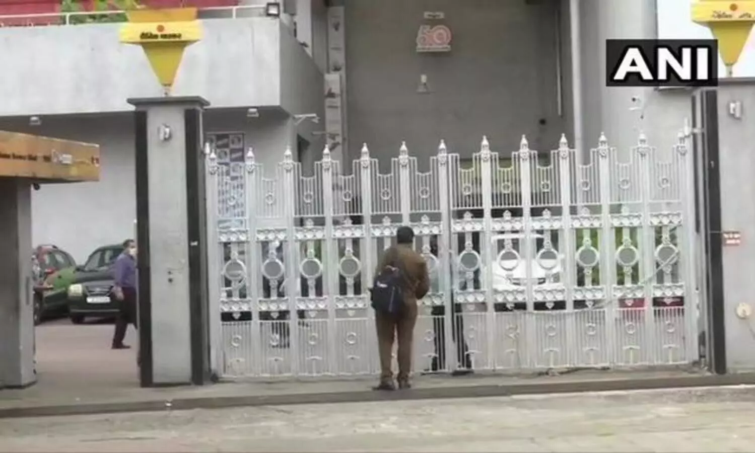 ദൈനിക് ഭാസ്‌കറിൻെറ ഓഫീസുകളിൽ ആദായനികുതി വകുപ്പ് റെയ്ഡ്