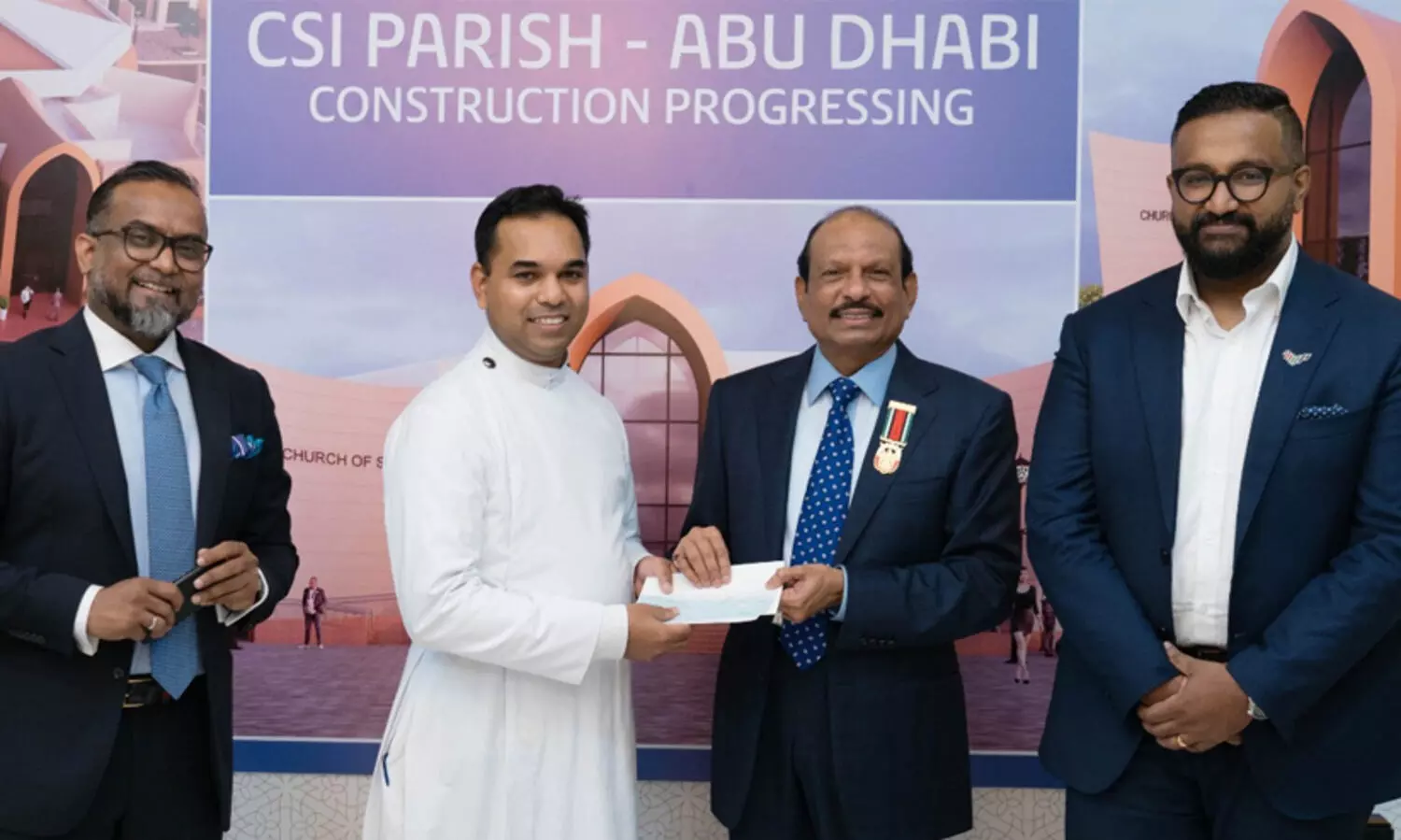 അബൂദബിയിലെ സി.എസ്.ഐ പള്ളി നിർമാണത്തിന്​ ഒരു കോടി രൂപ നൽകി എം.എ. യൂസുഫലി