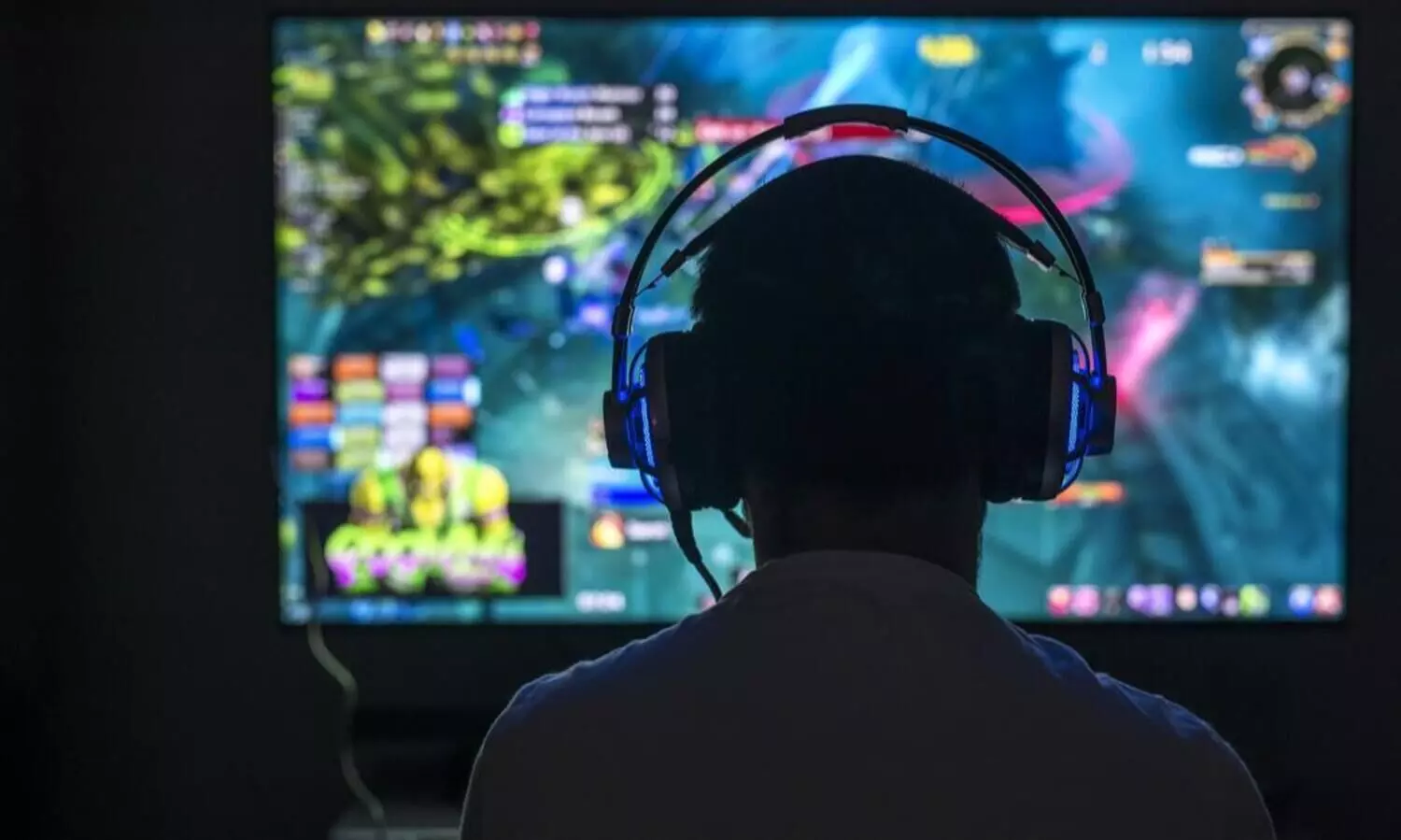 ഓൺലൈൻ ക്ലാസിന്​ വാങ്ങി നൽകിയ മൊബൈലിൽ ഗെയിം കളി; അമ്മ അറിയാതെ മക്കൾ പിൻവലിച്ചത് ലക്ഷത്തിലധികം രൂപ