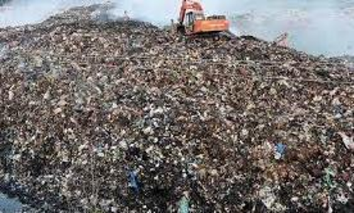 ബ്രഹ്​മപുരം പ്ലാൻറിൽ ബയോ മൈനിങ്ങിന്​ അനുമതി, സോൺട ഇൻഫ്രാടെക്​ കമ്പനിക്ക്​ 54.90 കോടിക്കാണ്​ ടെൻഡർ