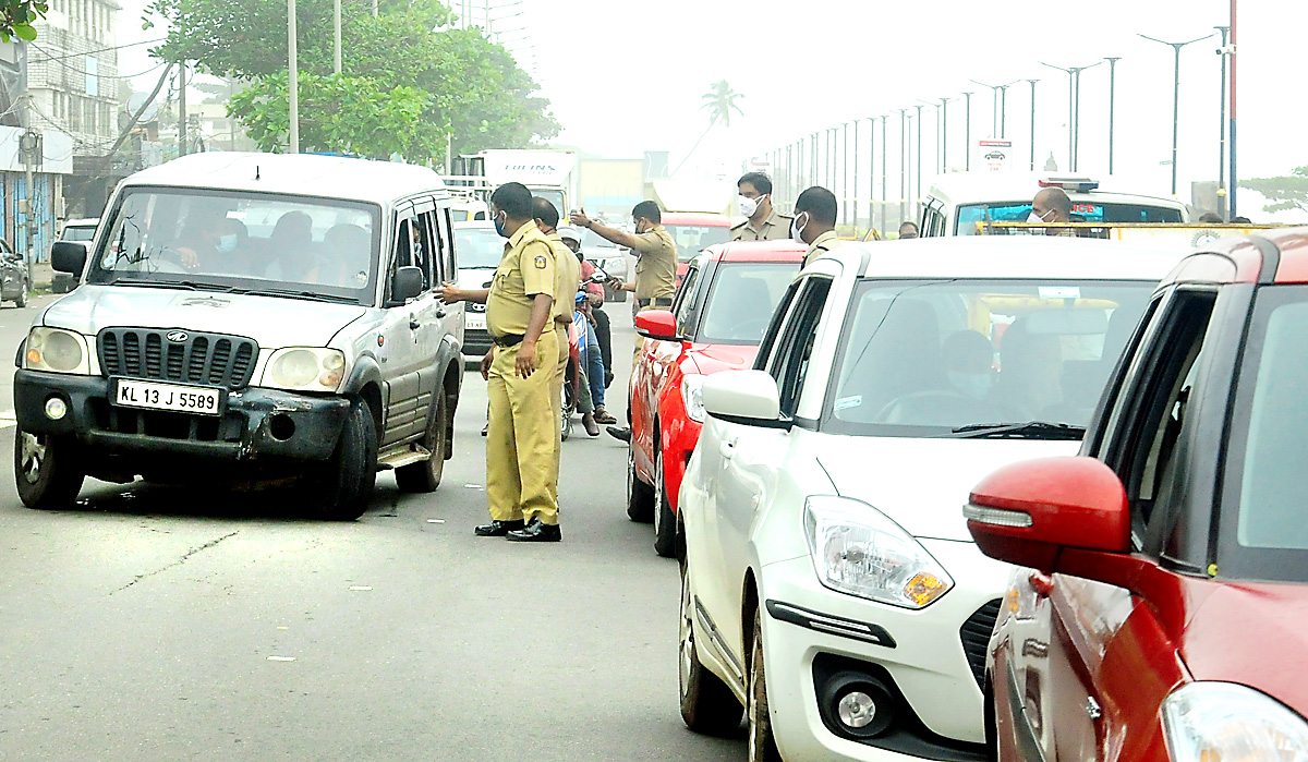 കോഴിക്കോട് ജില്ലയില് കോവിഡ് ബാധിതര് കൂടുന്നു; ജാഗ്രത നിർദേശം കോഴിക്കോട് ജില്ലയില് കോവിഡ് ബാധിതര് കൂടുന്നു; ജാഗ്രത നിർദേശം