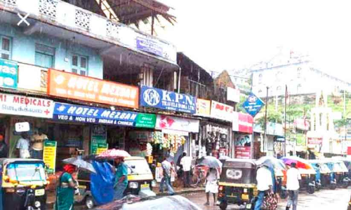 വൻകിടക്കാർ മുതൽ വഴിയോരക്കച്ചവടക്കാർ വരെ ദുരിതത്തിൽ