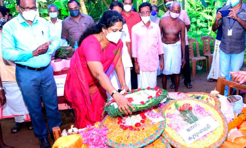 ഭാ​ഗീ​ര​ഥി​യ​മ്മ അ​ക്ഷ​ര​ങ്ങ​ളു​ടെ ലോ​ക​ത്തേ​ക്ക്തി​രി​ച്ചെ​ത്തി​യ​ത് പ്ര​തി​സ​ന്ധി​ക​ളെ അ​തി​ജീ​വി​ച്ച്