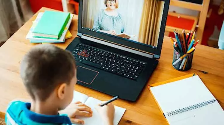 വേനലവധിക്ക്​ ശേഷവും ഇ-ലേണിങ്ങിന്​ ദുബൈ സ്​കൂളുകൾ