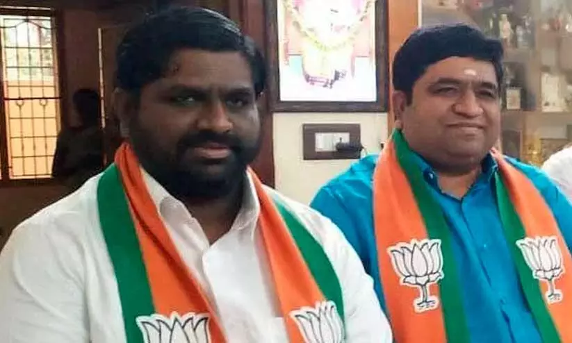 600 കോടി തട്ടിയ ബി.ജെ.പിക്കാരായ ഹെലികോപ്ടർ സഹോദരന്മാ​രുടെ ഓഫിസിൽ റെയ്​ഡ്​; 12 ആഡംബര കാറുകളും രേഖക​ളും കണ്ടെടുത്തു