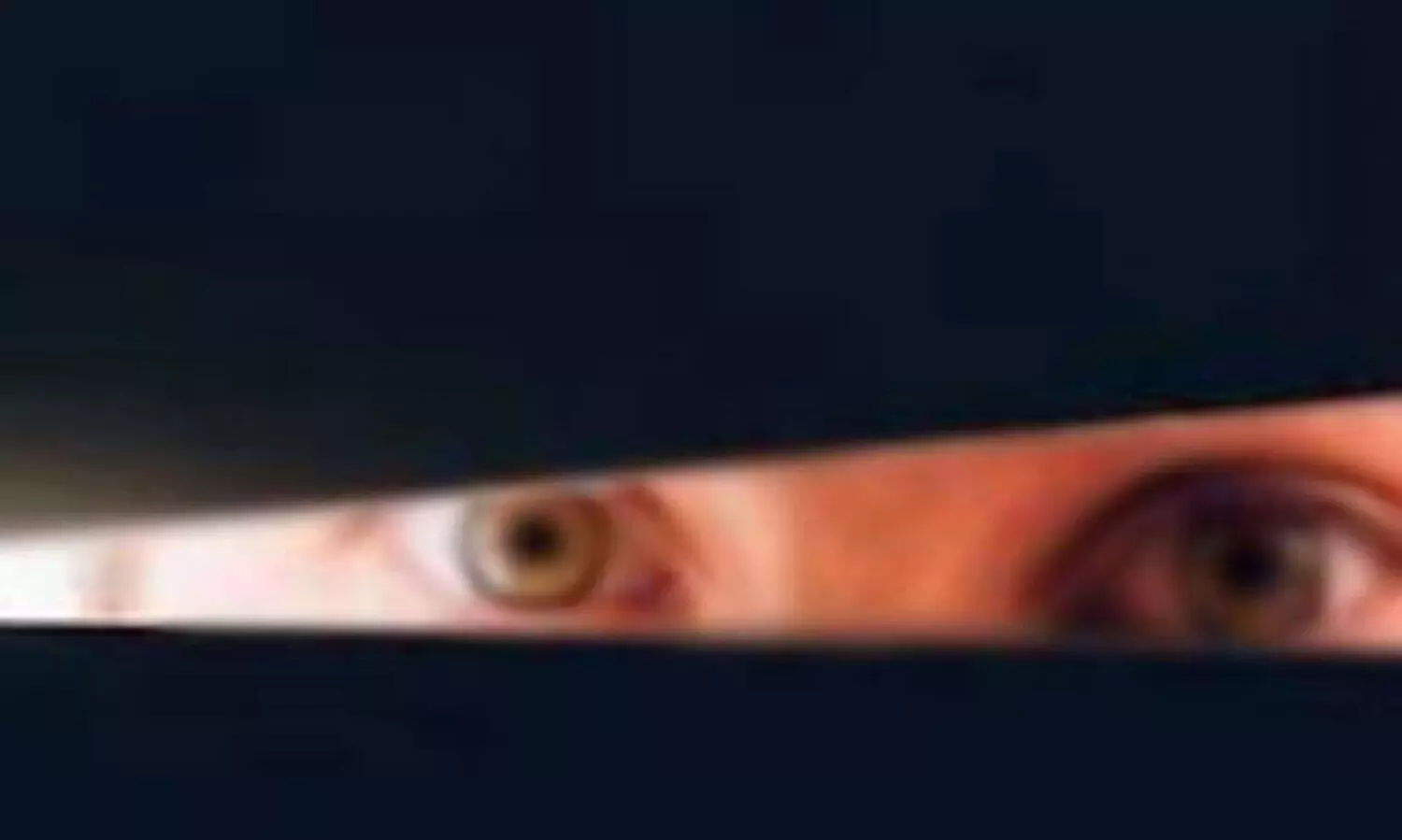 ആശുപത്രി കുളിമുറിയിൽ യുവാവ് ഒളിഞ്ഞു നോക്കിയതായി പരാതി