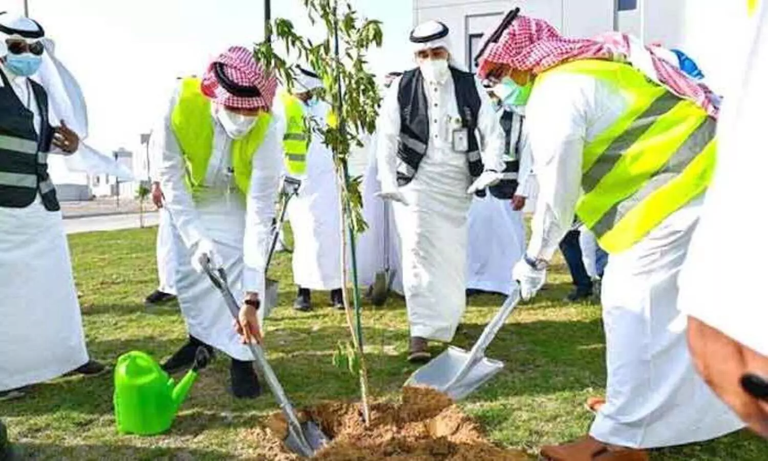 വ്യ​ത്യ​സ്​​ത കാ​ലാ​വ​സ്​​ഥ​യി​ൽ സൗ​ദി