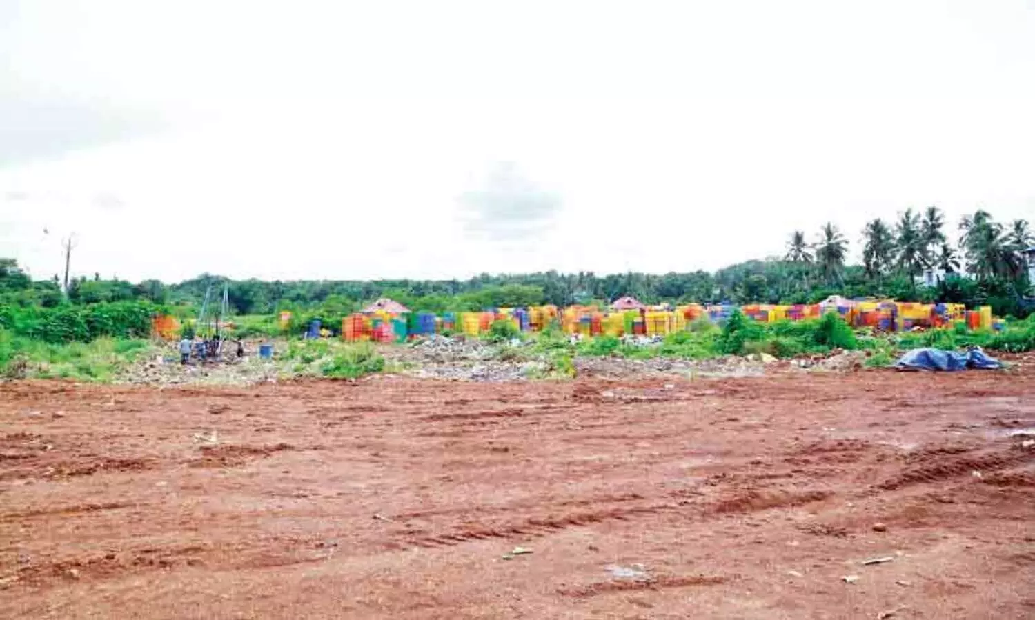 റ​വ​ന്യൂ ട​വ​റി​ന്​ മാ​ർ​ക്ക​റ്റ്​ ഭൂ​മി പ​ട്ടാ​മ്പി ന​ഗ​ര​സ​ഭ​യി​ൽ പോ​ര്