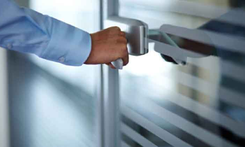 അവധികഴിഞ്ഞു; സർക്കാർ സ്ഥാപനങ്ങൾ ഇന്ന് തുറക്കും