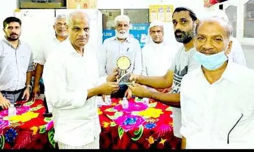 അബ്​ദുറഹ്​മാൻ മേമഞ്ഞോളിക്ക് യാത്രയയപ്പ്​ നൽകി