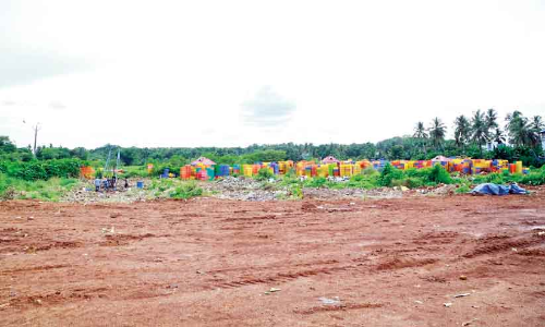 റ​വ​ന്യൂ ട​വ​റി​ന്​ മാ​ർ​ക്ക​റ്റ്​ ഭൂ​മി പ​ട്ടാ​മ്പി ന​ഗ​ര​സ​ഭ​യി​ൽ പോ​ര്