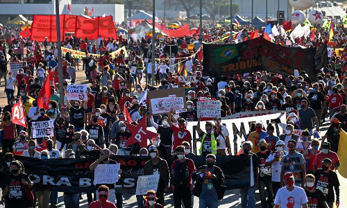 ബ്രസീൽ പ്രസിഡൻറി​െൻറ രാജിക്കായി ജനം തെരുവിൽ