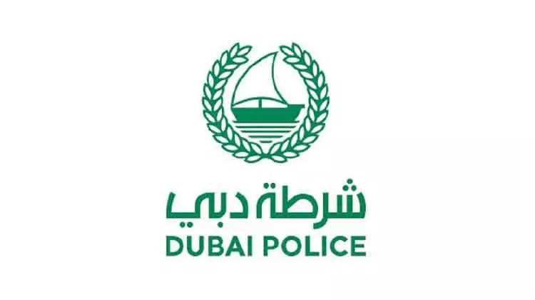 പെരുന്നാൾ അവധി: ദുബൈ പൊലീസിന് വന്നത് 42,000 ഫോൺ വിളികൾ പെരുന്നാൾ അവധി: ദുബൈ പൊലീസിന് വന്നത് 42,000 ഫോൺ വിളികൾ