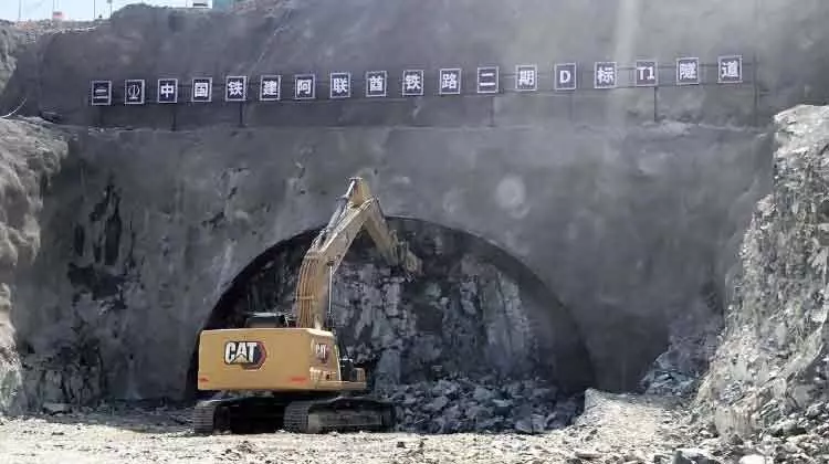 ദുബൈ-ഫുജൈറ ഇത്തിഹാദ്​ റെയിൽവേ : ഏറ്റവും വലിയ തുരങ്കം പൂർത്തിയായി