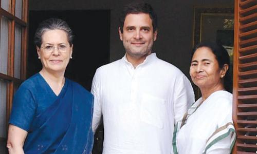 ബി.ജെ.പിക്കെതിരെ കോൺഗ്രസും തൃണമൂലും കൈ കോർക്കുന്നു, പരസ്​പരം ട്വീറ്റ്​ പങ്കിട്ടു