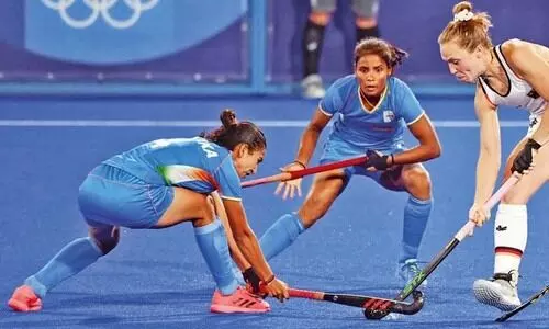ഹോക്കിയിൽ വീണ്ടും തോറ്റ്​ വനിതകൾ