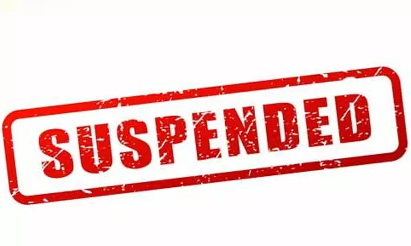 വട്ടകപ്പാറമല വനംകൊള്ള; പാറമട ലോബിയെ വഴിവിട്ട് സഹായിച്ച ഐ.എഫ്.എസ് ഉദ്യോഗസ്ഥന് സസ്പെഷൻ വട്ടകപ്പാറമല വനംകൊള്ള; പാറമട ലോബിയെ വഴിവിട്ട് സഹായിച്ച ഐ.എഫ്.എസ് ഉദ്യോഗസ്ഥന് സസ്പെഷൻ