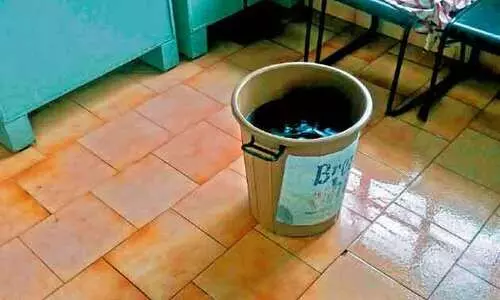 മഴ പെയ്​താൽ ഈ വില്ലേജ്​ ഓഫിസ്​ കുളമാകും