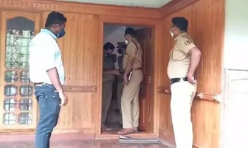 സീരിയൽ നിർമാണത്തിനെന്ന പേരിൽ വീടെടുത്ത്​ കള്ളനോട്ട്​ നിർമാണം; അഞ്ചുപേർ അറസ്റ്റിൽ