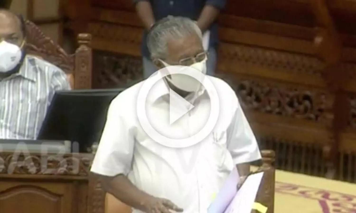 മദ്രസാ അധ്യാപകർക്കായി ഒരു ആനുകൂല്യവും നൽകുന്നില്ലെന്ന് മുഖ്യമന്ത്രി