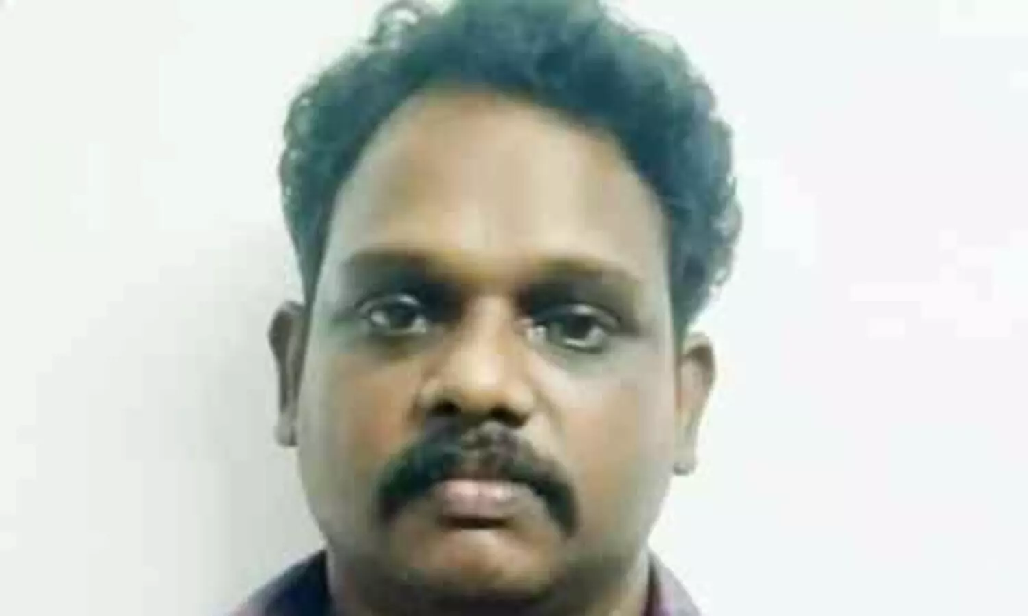 ആൾദൈവം അച്ഛൻ സ്വാമി  പോക്സോ നിയമപ്രകാരം അറസ്റ്റിൽ