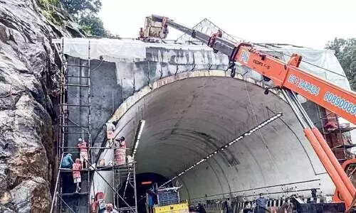 കു​തി​രാ​ന്‍ തു​ര​ങ്ക​പാ​ത തു​റ​ക്കാ​ന്‍ നാ​ല് ദി​വ​സം മാത്രം