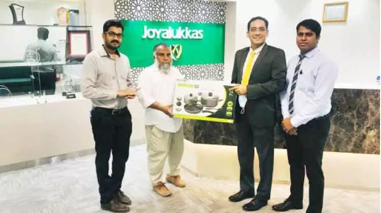 ഗൾഫ് മാധ്യമം ഫ്രീഡം ക്വിസ്: പ്രതിദിന സമ്മാനങ്ങൾ ൈകമാറി ഗൾഫ് മാധ്യമം ഫ്രീഡം ക്വിസ്: പ്രതിദിന സമ്മാനങ്ങൾ ൈകമാറി