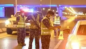 ഒമാനിലേക്കും പുറത്തേക്കുമുള്ള യാത്രക്ക് വാക്സിനേഷൻ നിർബന്ധമാക്കിയേക്കും ഒമാനിലേക്കും പുറത്തേക്കുമുള്ള യാത്രക്ക് വാക്സിനേഷൻ നിർബന്ധമാക്കിയേക്കും