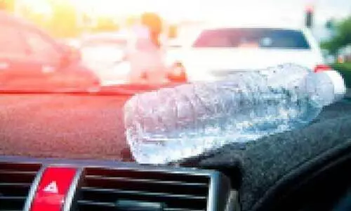 വെ​ള്ള​ക്കു​പ്പി​ക​ള്‍ കാ​റി​ൽ ഉ​പേ​ക്ഷി​ച്ചു​പോ​ക​രു​തെ​ന്ന്​ അ​ഗ്​​നി​ശ​മ​ന വ​കു​പ്പ്​