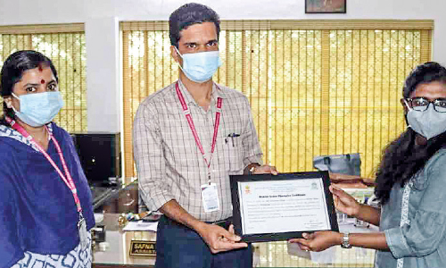 ഗ്രീൻ ചാമ്പ്യൻ അവാർഡ് വളാഞ്ചേരി എം.ഇ.എസ് കോളജിന് സമ്മാനിച്ചു