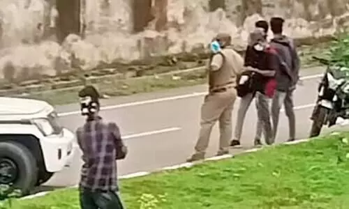 ബൈക്കിലെ മരണക്കളി ഭയന്ന്​ ജനം