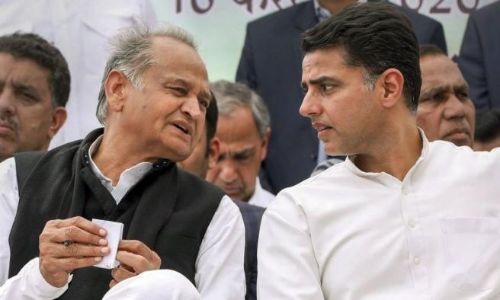 രാ​ജ​സ്​​ഥാ​ൻ മ​ന്ത്രി​സ​ഭ വി​ക​സ​നം: അ​ജ​യ്​ മാ​ക്ക​ൻ കോൺഗ്രസ്​ എം.​എ​ൽ.​എ​മാ​രു​മാ​യി ച​ർ​ച്ച ന​ട​ത്തി