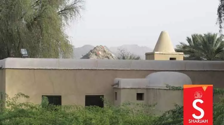 അ​ൽ‍ ശാ​രി​യ പ​ള്ളി​ക്ക് പ​റ​യാ​നു​ണ്ട് നൂ​റ്റാ​ണ്ടു​ക​ളു​ടെ   ച​രി​ത്രം