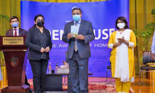 എലിസബത്ത് ലിസു ജിനുവി​െൻറ കവിതസമാഹാരം പ്രകാശനം ചെയ്​തു