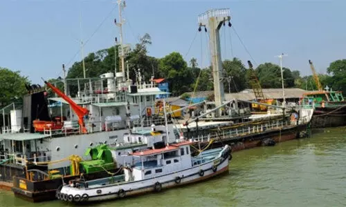 ചരക്കുകപ്പൽ സർവിസില്ല; ലക്ഷദ്വീപുകാർ പ്രതിസന്ധിയിൽ