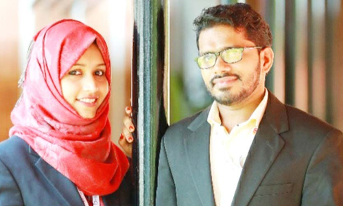 ഏറ്റവും കൂടുതൽ ഓൺലൈൻ കോഴ്​സ് സർട്ടിഫിക്കറ്റുകൾ: റെ​ക്കോഡുമായി ദമ്പതികൾ