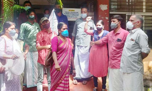 ലൈംഗികാതിക്രമം: നാ​ദാ​പു​രം പഞ്ചായത്ത് അംഗത്തിനെതിരെ പ്രതിഷേധം