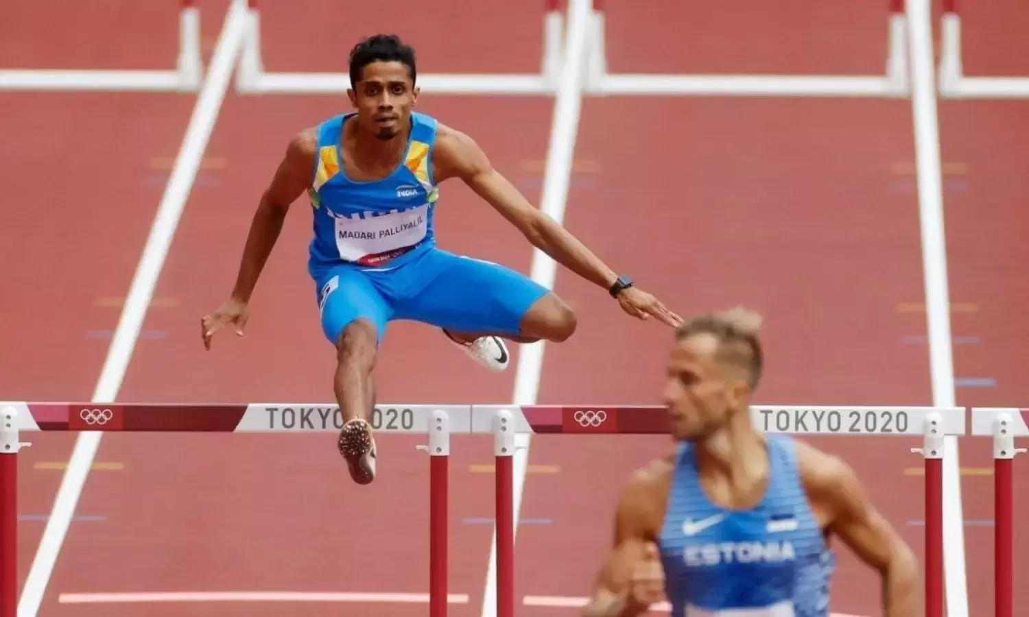 400 മീറ്റർ ഹർഡിൽസിൽ ഫൈനൽ കാണാതെ മലയാളി താരം ജാബിർ പുറത്ത് 400 മീറ്റർ ഹർഡിൽസിൽ ഫൈനൽ കാണാതെ മലയാളി താരം ജാബിർ പുറത്ത്