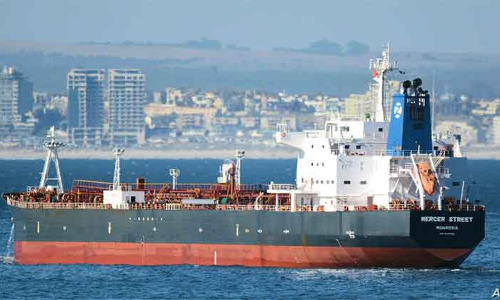 എണ്ണ ടാങ്കറിന്​ നേരെ അറബിക്കടലിൽ ആക്രമണം: രണ്ടു​ പേർ മരിച്ചു