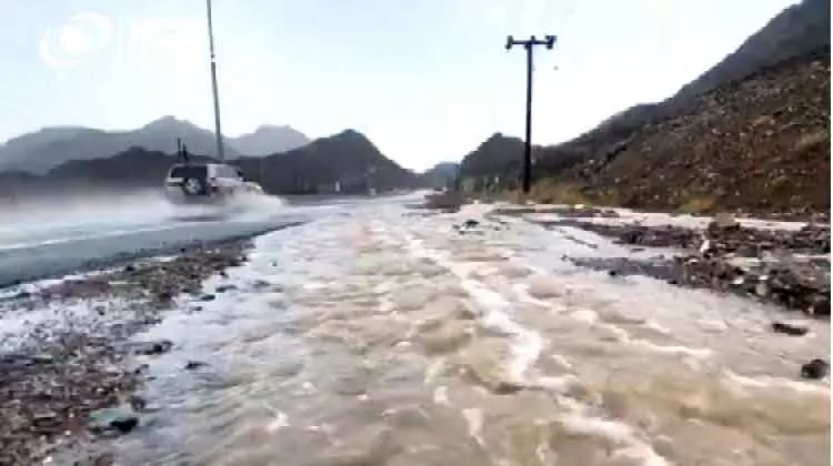 ന്യൂനമർദം: വടക്കൻ മേഖലയിൽ ശക്തമായ മഴ ന്യൂനമർദം: വടക്കൻ മേഖലയിൽ ശക്തമായ മഴ