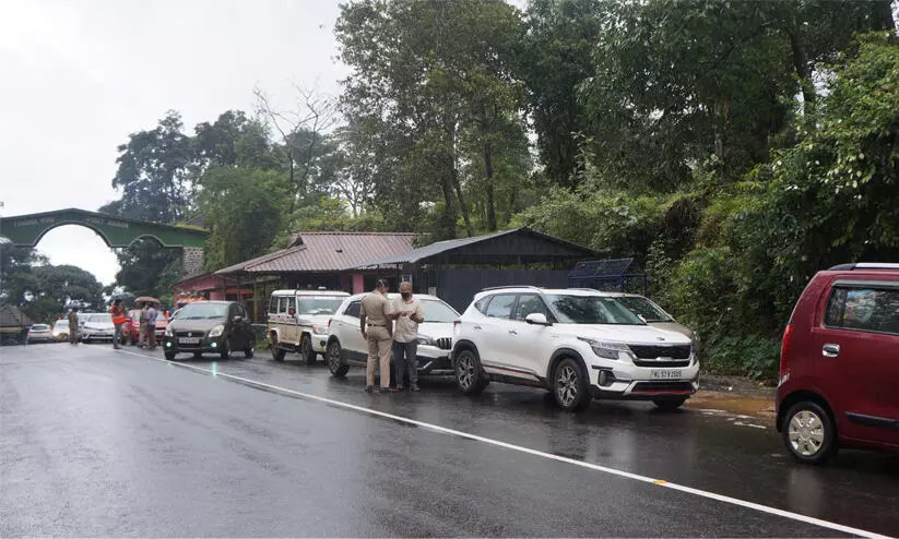 ചുമ്മാ കറങ്ങാൻ ചുരം കയറേണ്ട; ഫൈൻ അടച്ച്​ ചുരമിറ​ങ്ങേണ്ടി വരും