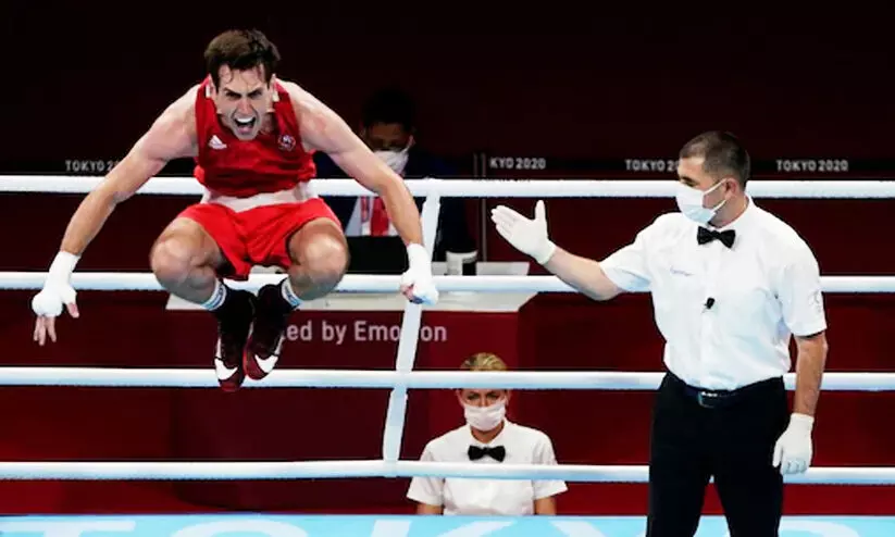 ക്വാർട്ടർ ജയിച്ചപ്പോൾ മതിമറന്ന്​ തുള്ളിച്ചാടി; കാലുളുക്കിയതിനാൽ ഐറിഷ്​ താരത്തിന്​ ഒളിമ്പിക്​സ്​ സെമി കളിക്കാനാകില്ല