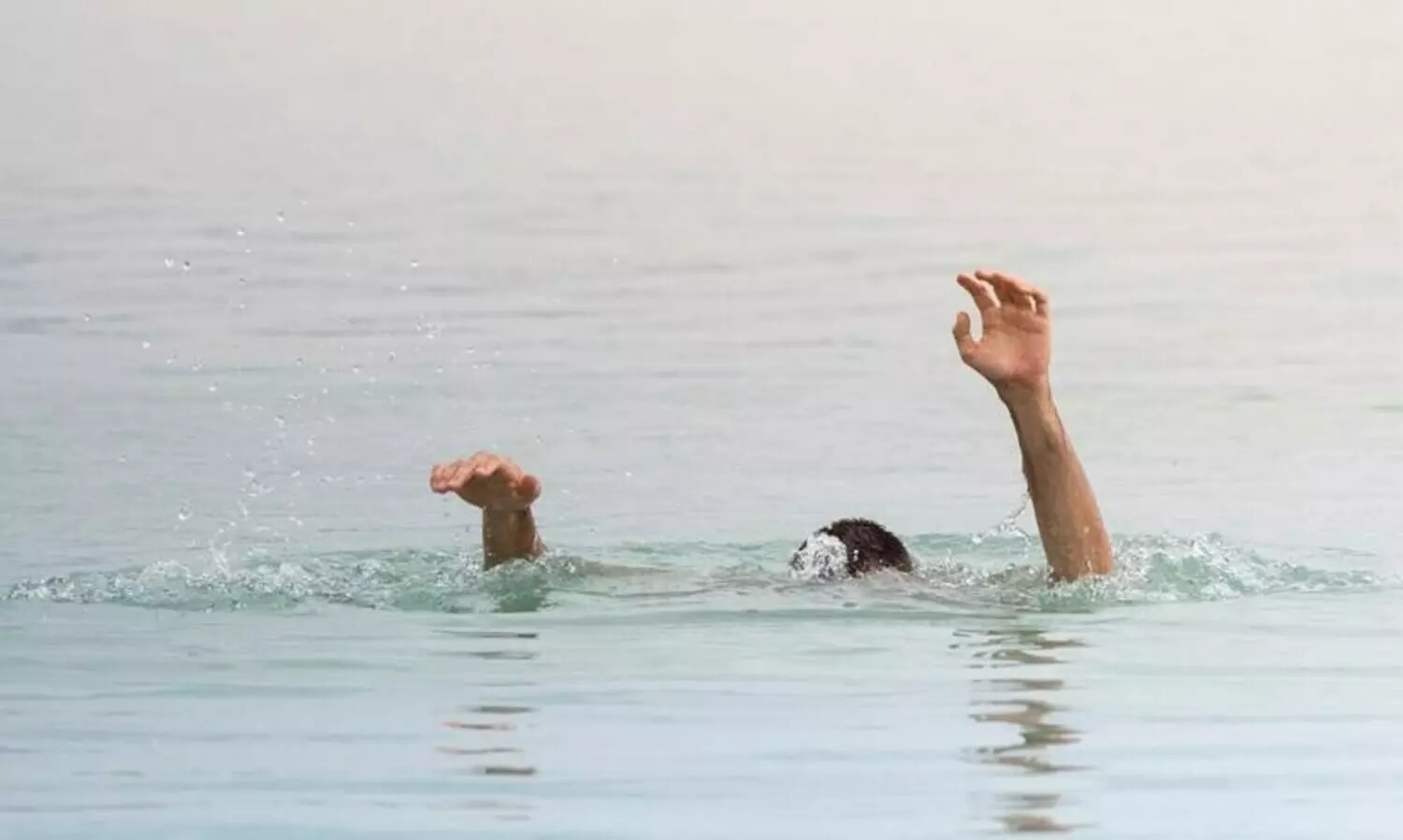 UP woman clings to wooden log, remains afloat for 16 hours